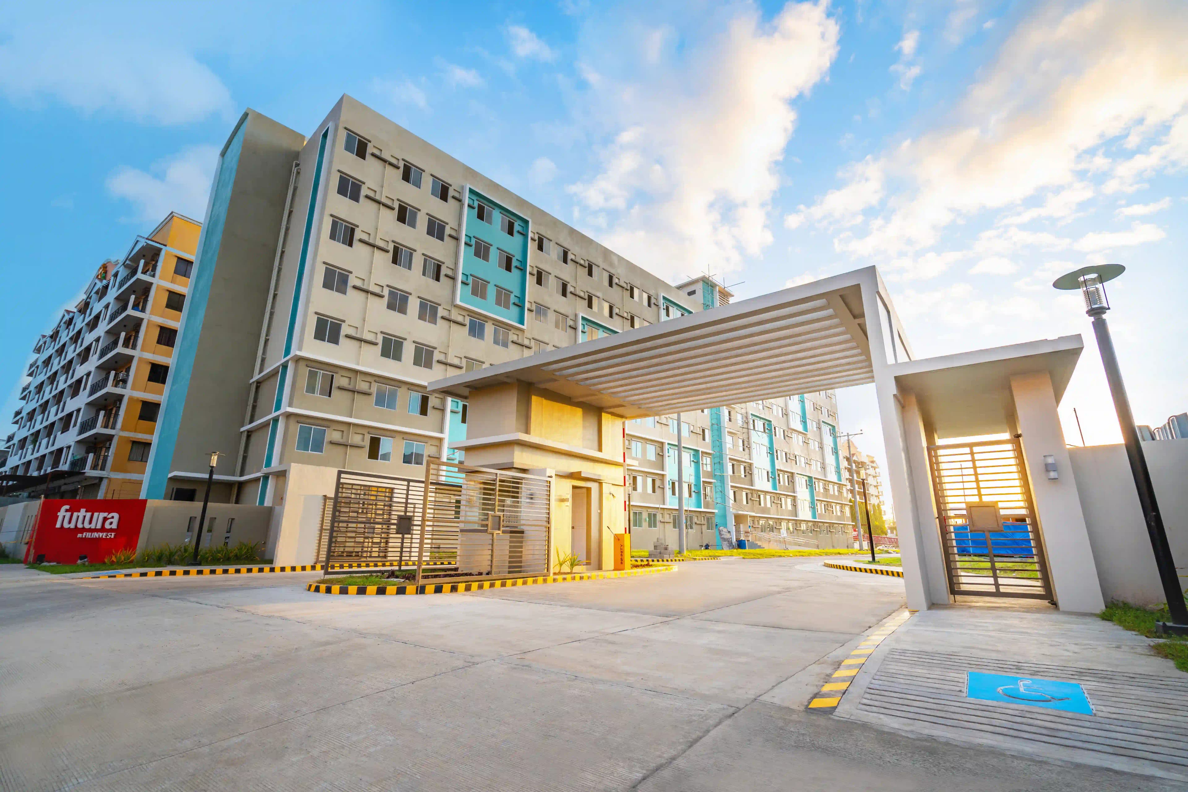 Centra-Spatial-Davao-Entrance-Facade